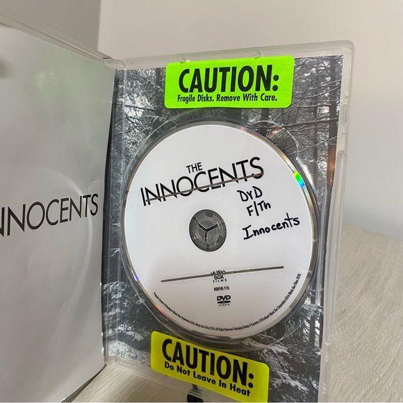 The Innocents (DVD, 2016) Music Box Films Anne Fontaine Drama History ExLibrary - Picture 7 of 8